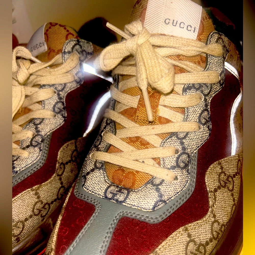 Gucci shoes size 10